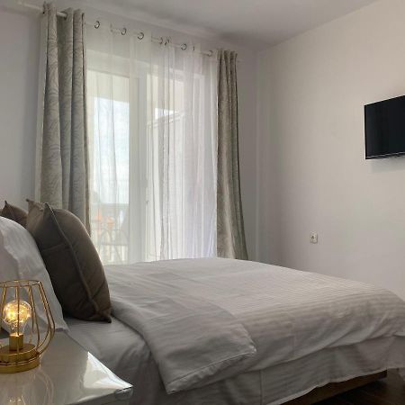 Veselinka Apartments & Rooms บุดวา ภายนอก รูปภาพ