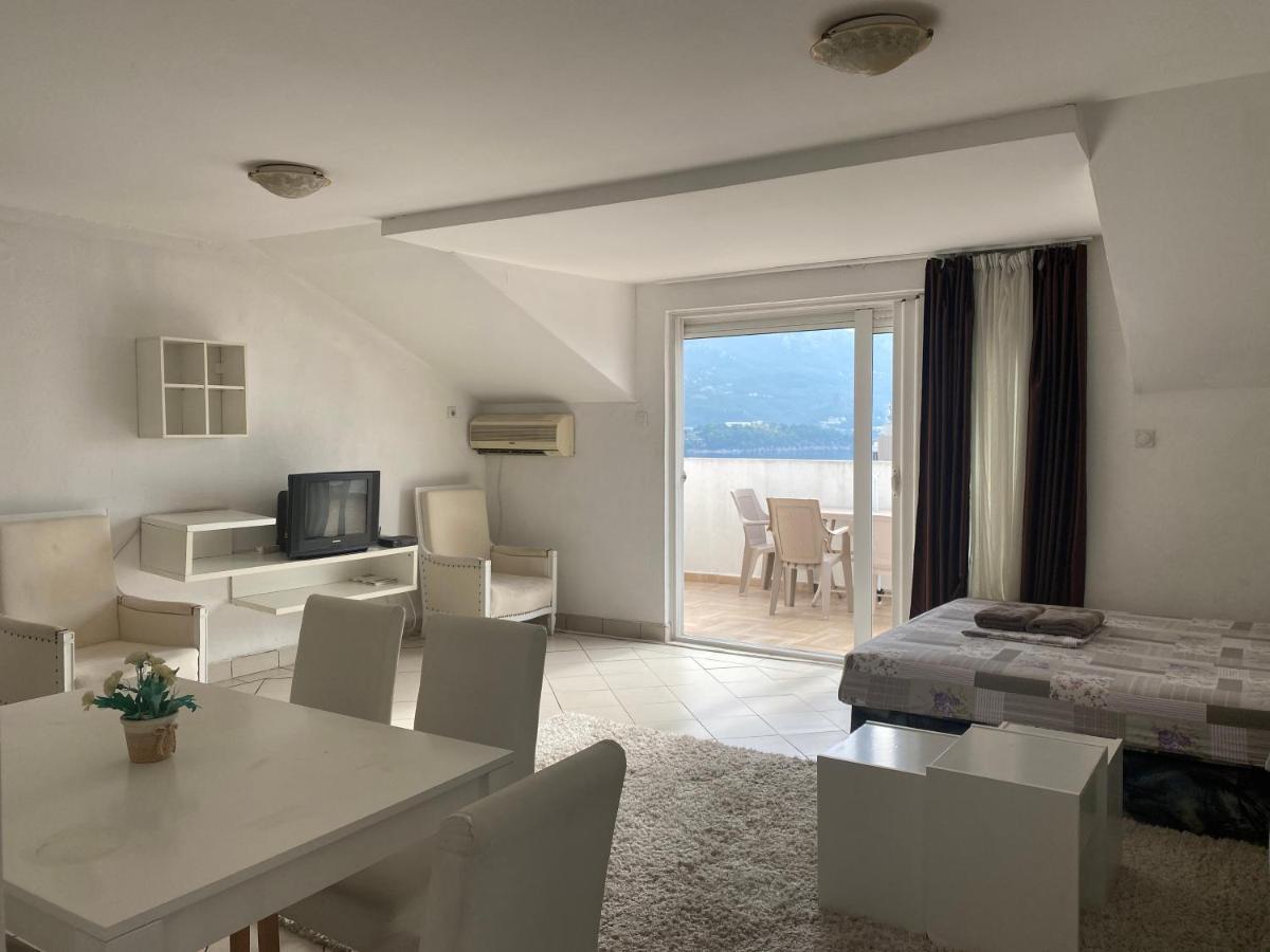 Veselinka Apartments & Rooms บุดวา ภายนอก รูปภาพ