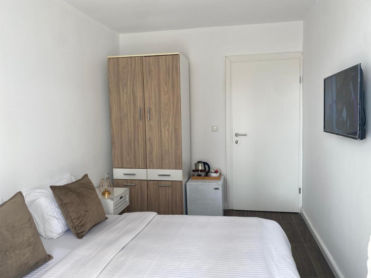 Veselinka Apartments & Rooms บุดวา ภายนอก รูปภาพ