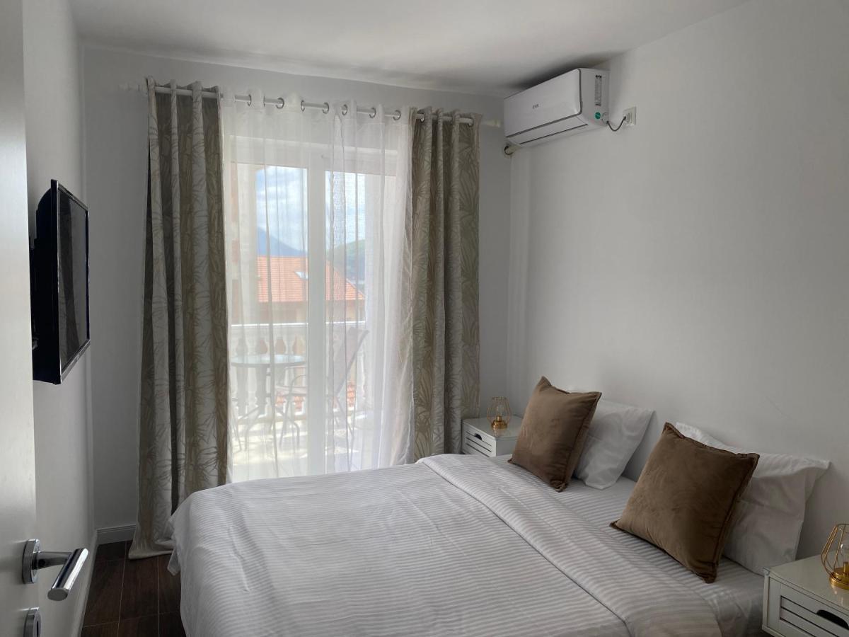 Veselinka Apartments & Rooms บุดวา ภายนอก รูปภาพ