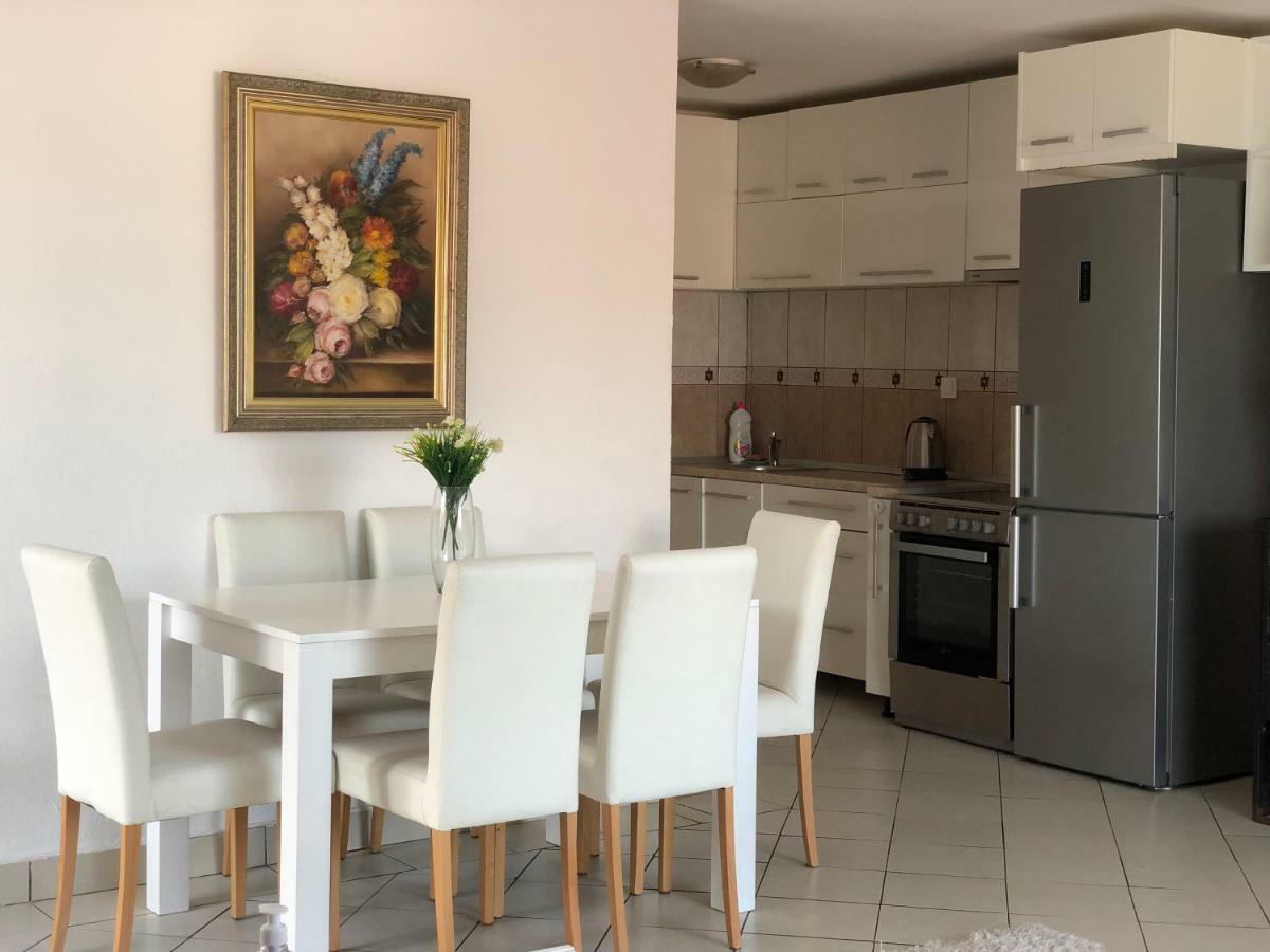 Veselinka Apartments & Rooms บุดวา ภายนอก รูปภาพ