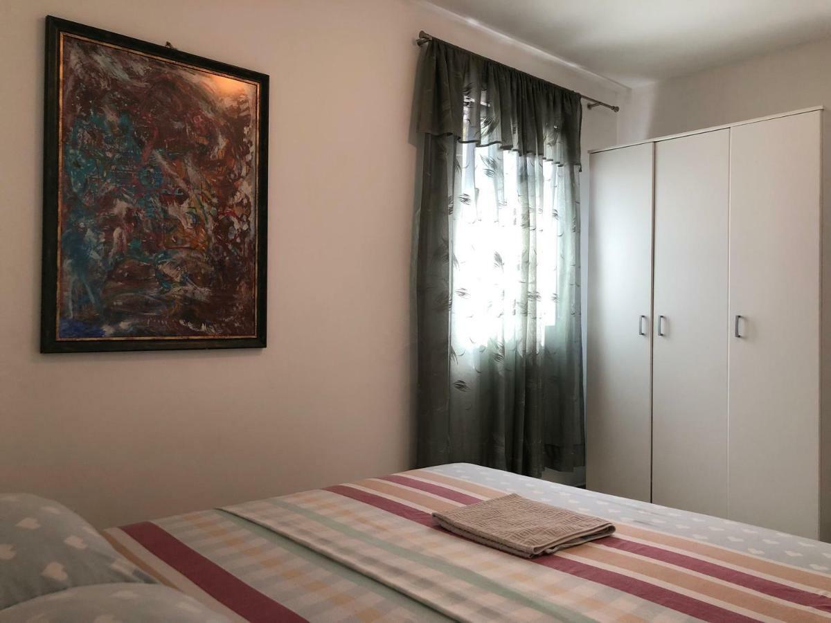 Veselinka Apartments & Rooms บุดวา ภายนอก รูปภาพ