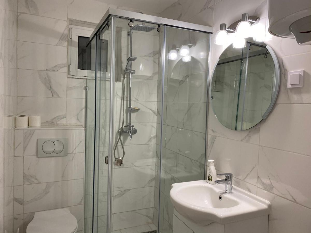 Veselinka Apartments & Rooms บุดวา ภายนอก รูปภาพ